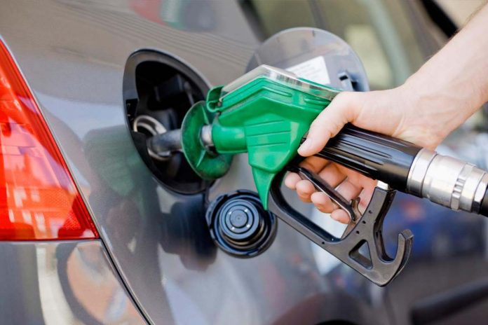 تغییر قیمت بنزین و سوخت در ایران