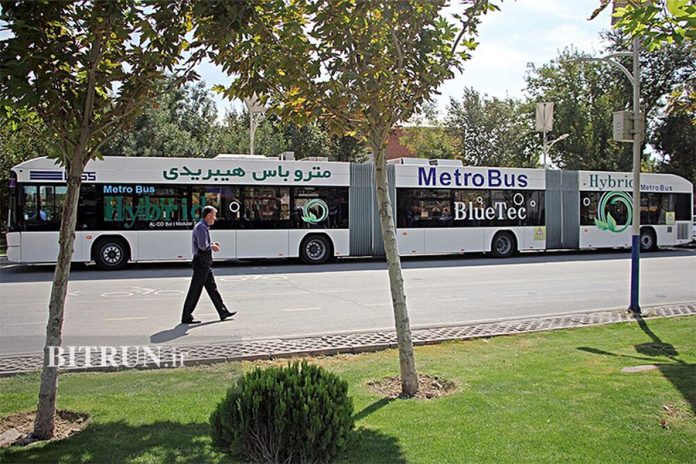 اولین متروباس به ناوگان حمل و نقل عمومی تهران اضافه شد